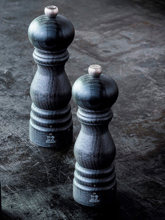Emotion graphite Paris graphite u'select salt and pepper mill set with
