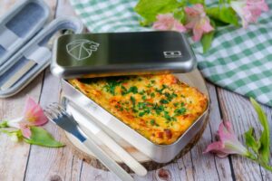 Leek, salmon and cheese lasagna