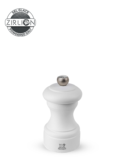 This white Bistro manual salt mill is synonymous with the French way of life and their easy-breezy café culture. It may be compact but this salt mill still offers perfect ergonomics that make seasoning simple and the crisp, clean style will brighten up your dining table. Suitable for use with dry rock salt only. Bistro