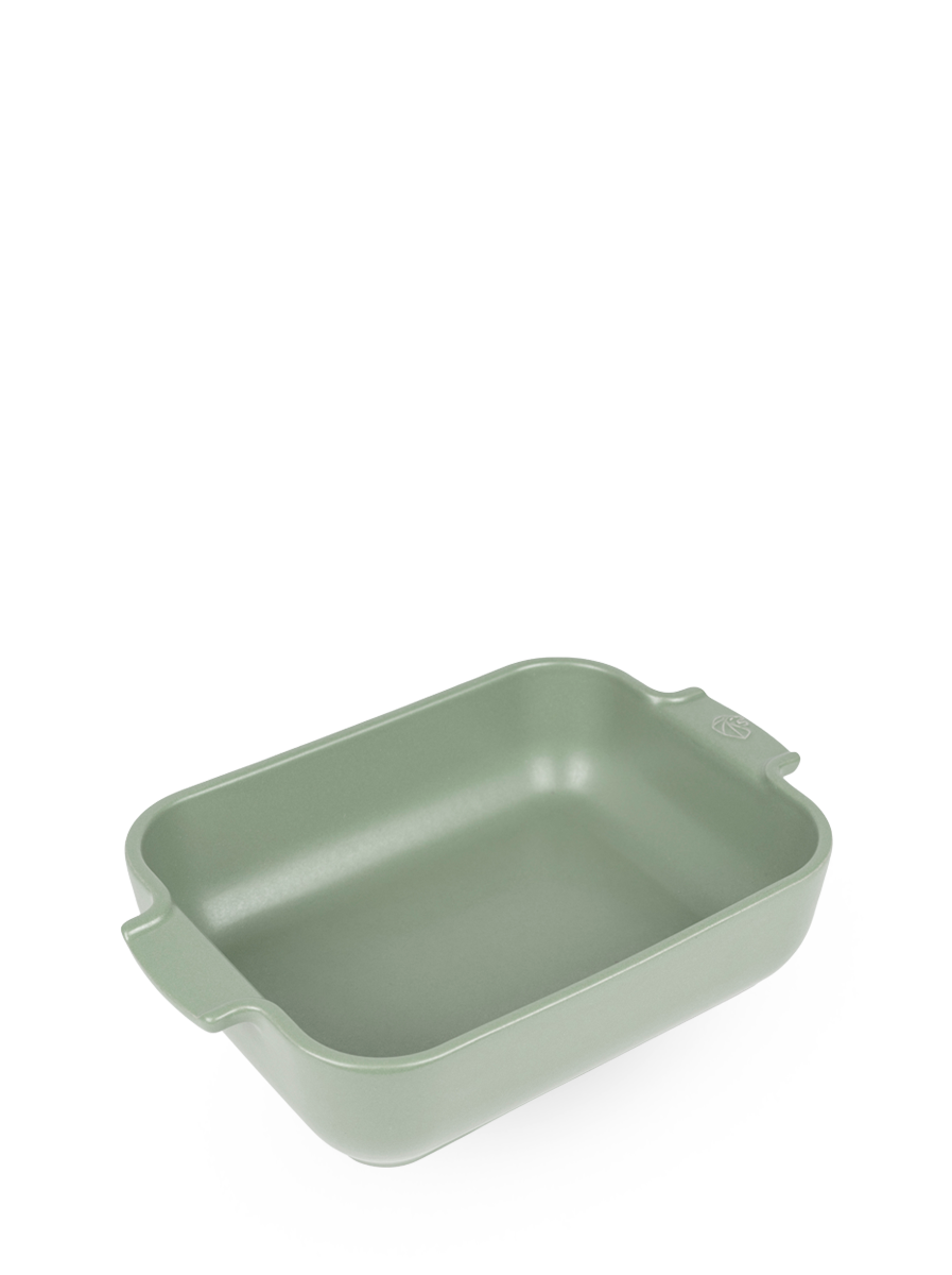 The perfect size for two to enjoy a delicious dish straight from the oven. Its elegant fern green shade enhances all your recipes, from the simplest to the most creative. Appolia