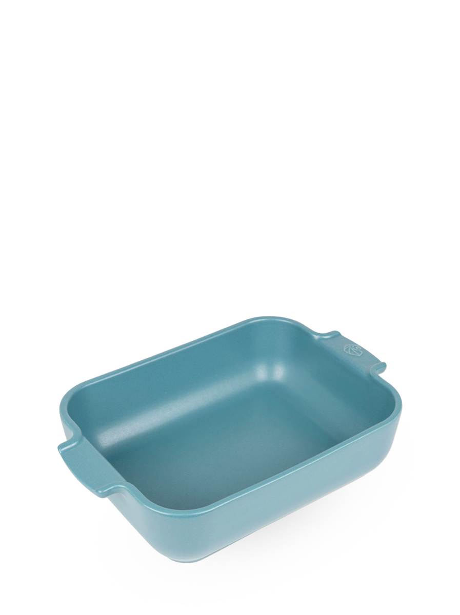 The perfect size to enjoy a delicious dish fresh out of the oven for two. Its elegant sky blue shade enhances all your recipes, from the simplest to the most creative. Appolia